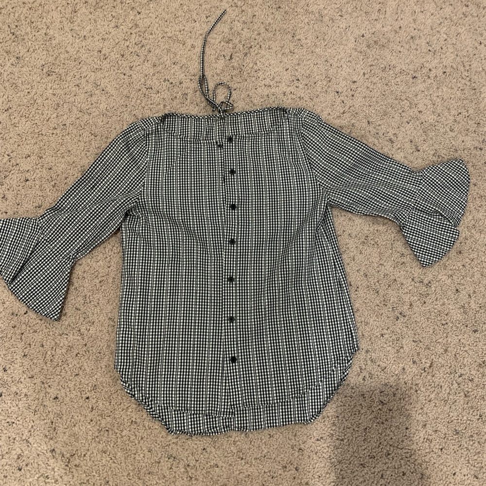 SHEIN| Black and white plaid blouse(size:XS)